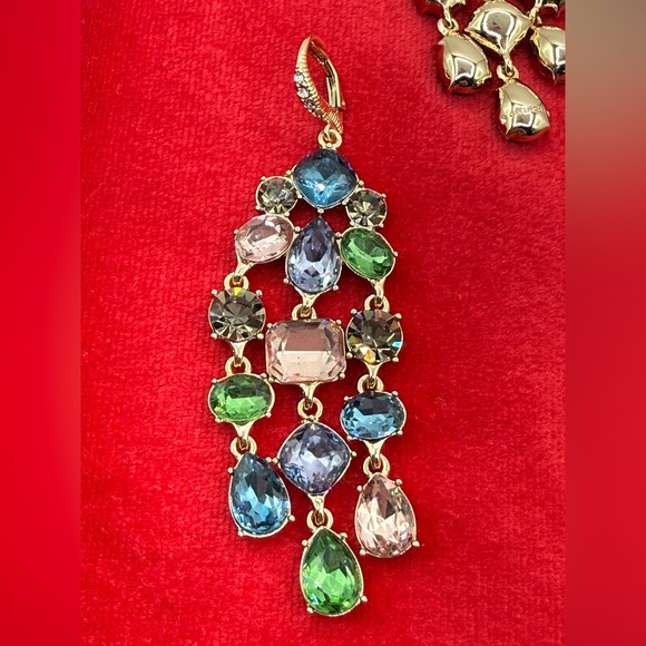 GIVENCHY PRE-LOVED 2000 Edwardian Revival Chandelier Earrings - Picture 8 of 11